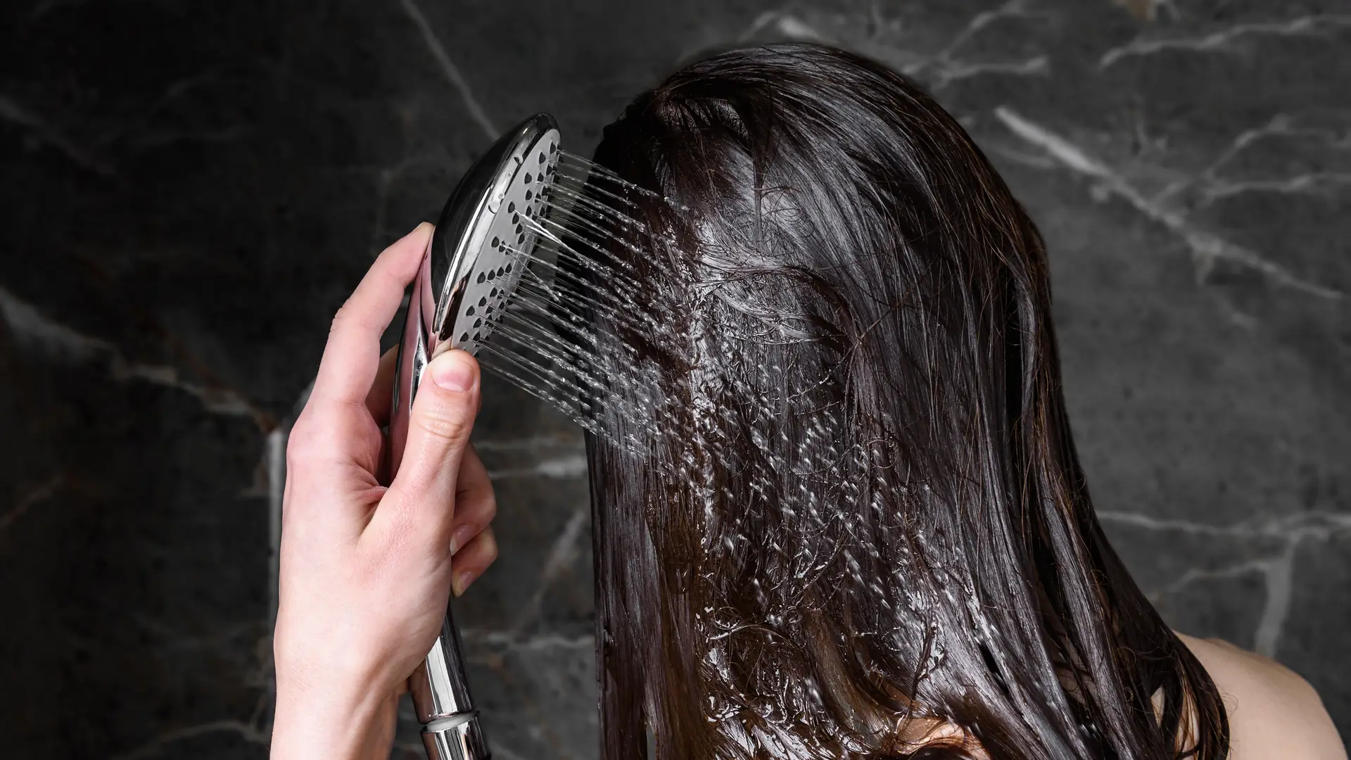 Saç Kremi Ne İşe Yarar ve Nasıl Kullanılır?